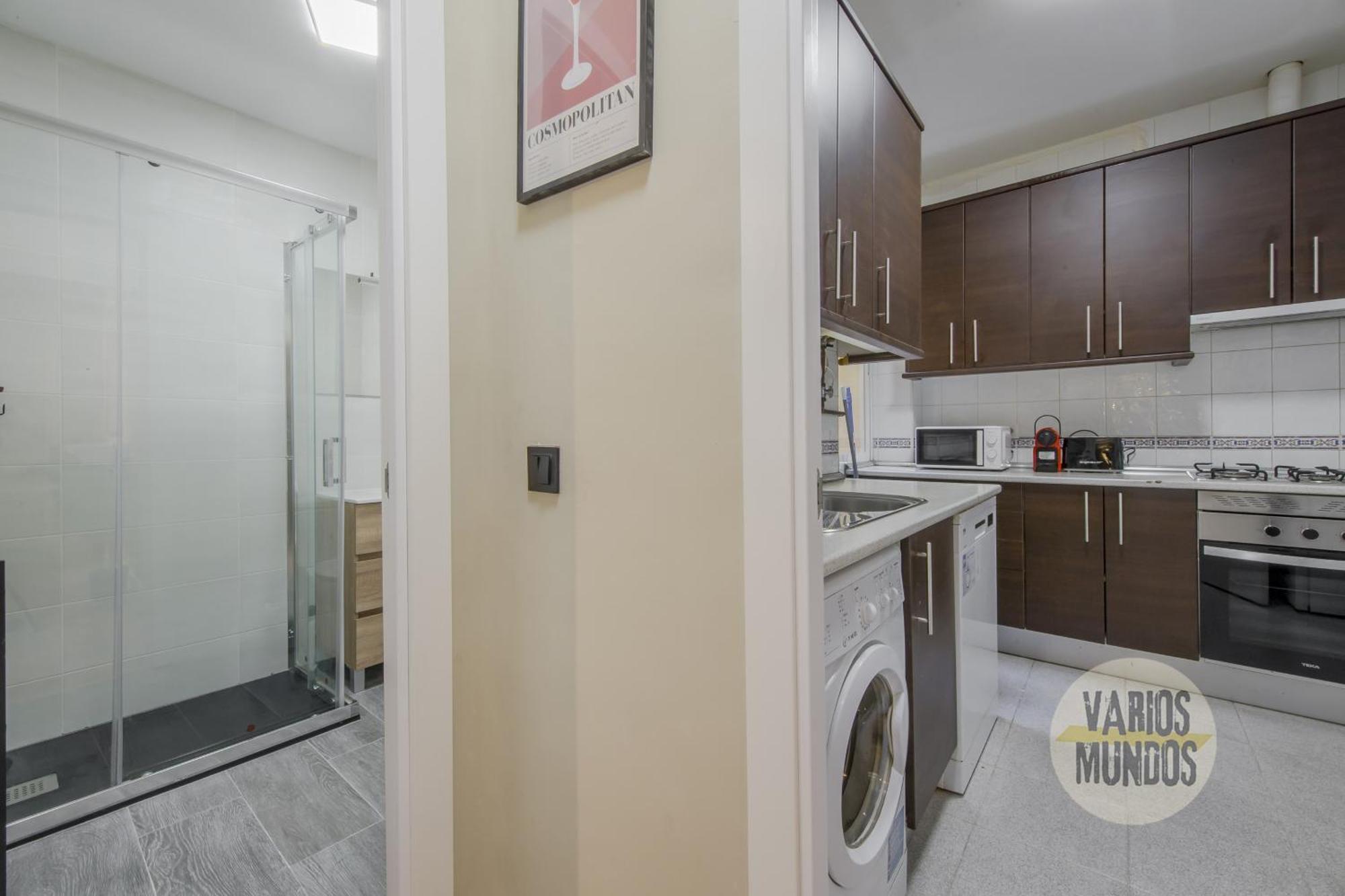 Practico Apt 7Pax En Calle Santa Ana Centro De Madrid Luaran gambar